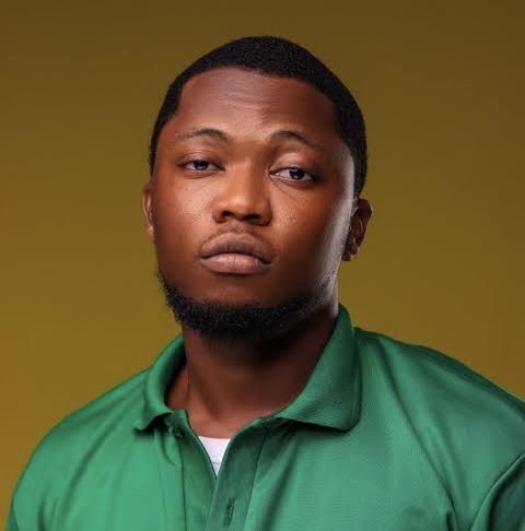 Brain Jotter Pushes Back Overzealous Fan at Nigerian Talent Show, Sparking Online Debate 
