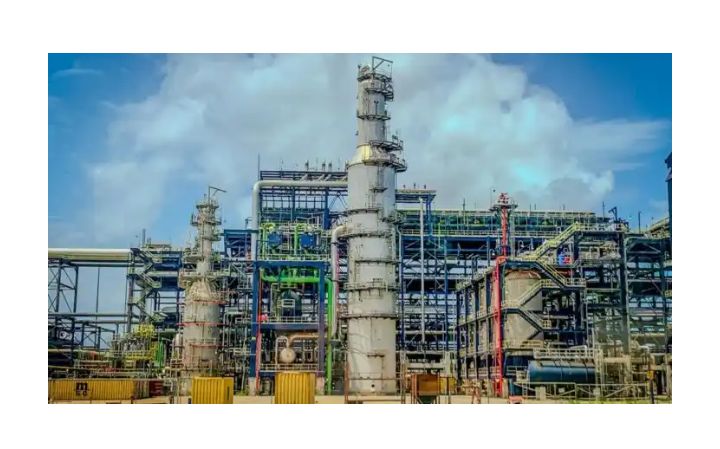 Dangote Refinery Raises $2.5bn in Private Placement Ahead of Planned IPO