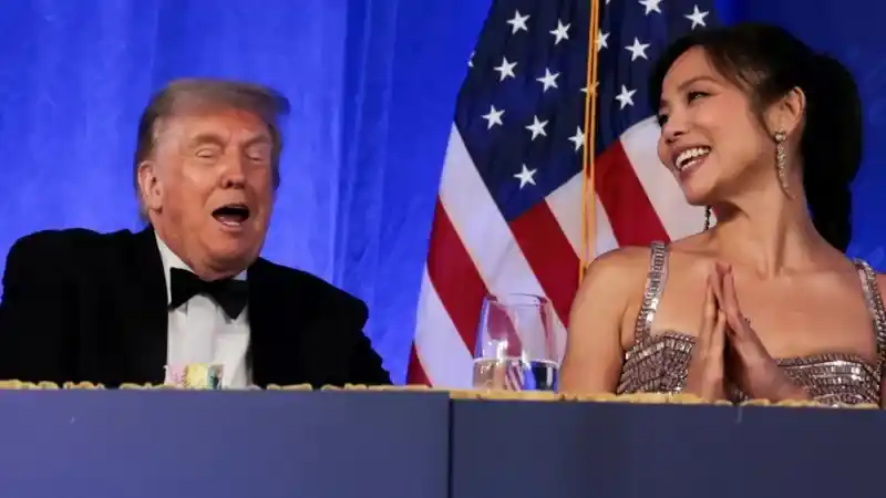 Trump Jabs Media at Correspondents’ Dinner