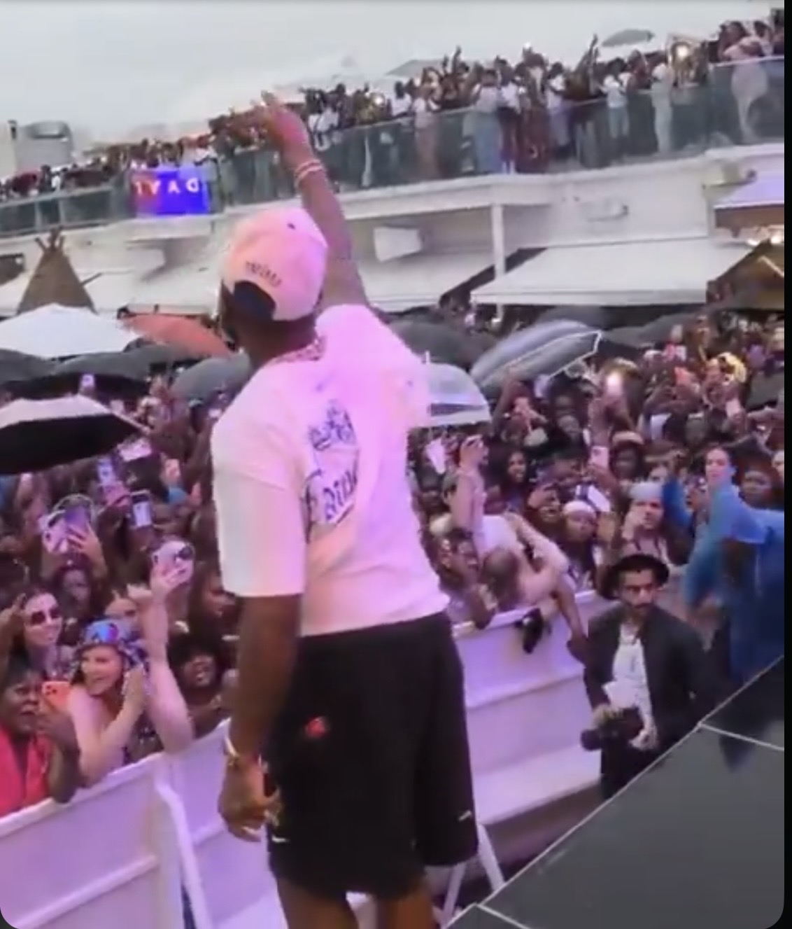 Davido Lights Up Toronto with High-Energy Performance at Urbanova Fest Pre-Party