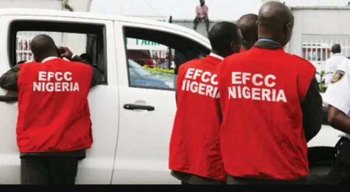 EFCC Raids Lekki Apartments, Arrests 20 Suspects