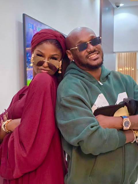 Drama as Natasha Osawaru crashes Abuja club event in bid to confront 2Baba