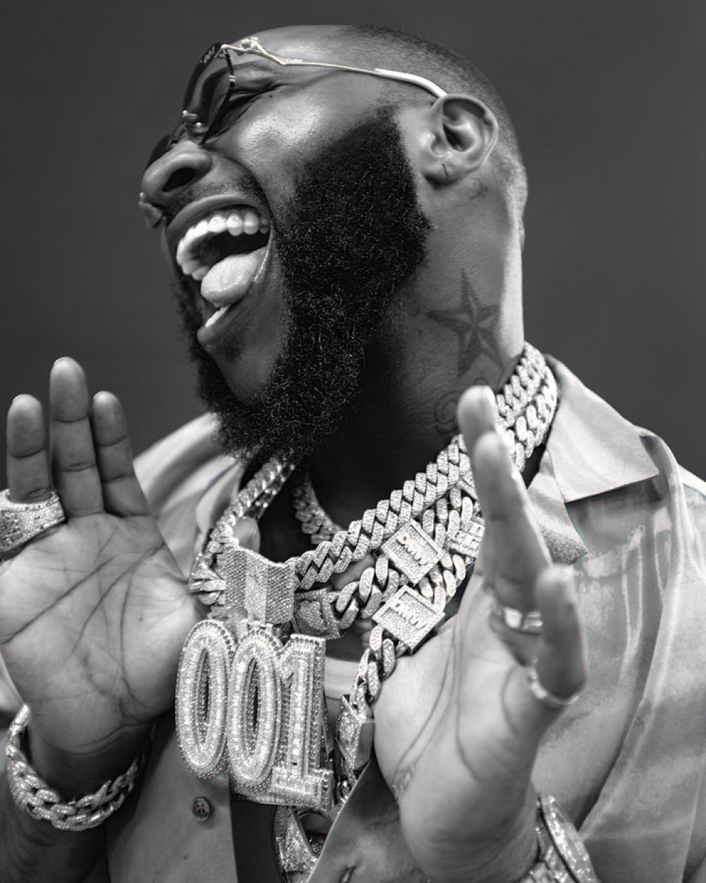 Davido Bets $1 Million: “Nobody Got More Hits Than Me”